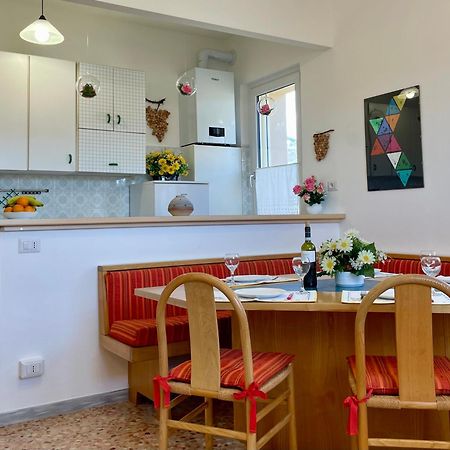 Il Nido Del Merlo Parcheggio E Giardino Verbania Eksteriør billede